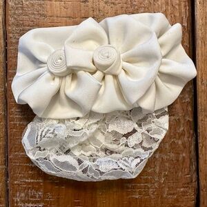 💥3/$10💥 Vintage Fabric Hair Clip With Hair Net